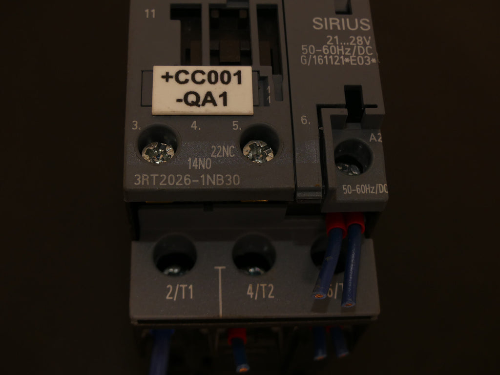 SIEMENS 3RT2026-1NB30   3RT20261NB30 used