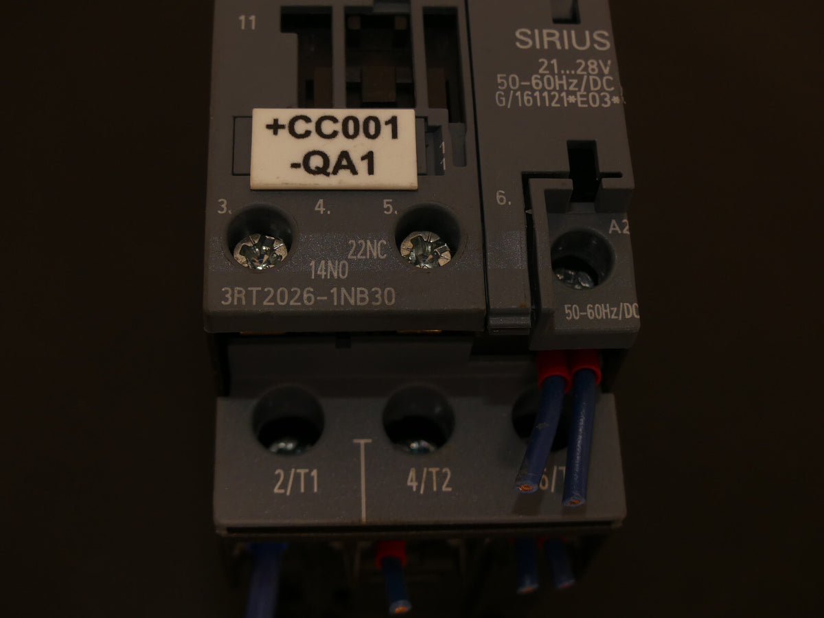 SIEMENS 3RT2026-1NB30   3RT20261NB30 used