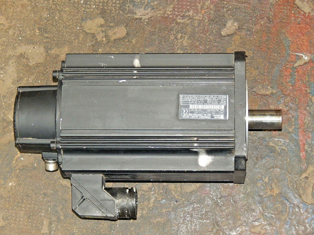  Rexroth Permanent Magnet Motor  MKD112B-024-KG1-AN  Used