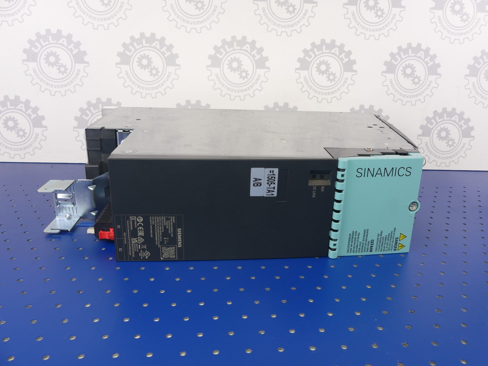 SIEMENS 6SL3120-2TE21-8AC0