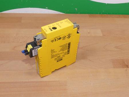 SICK UE4740-22H0000 Sicherheitsrelais Relais 1046978