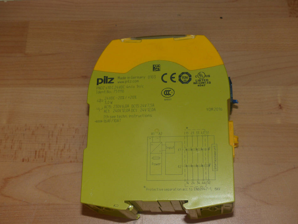 Pilz PNOZ s10 C 24VDC 4n/o 1n/c Ident.No:751110 used s.Bilder