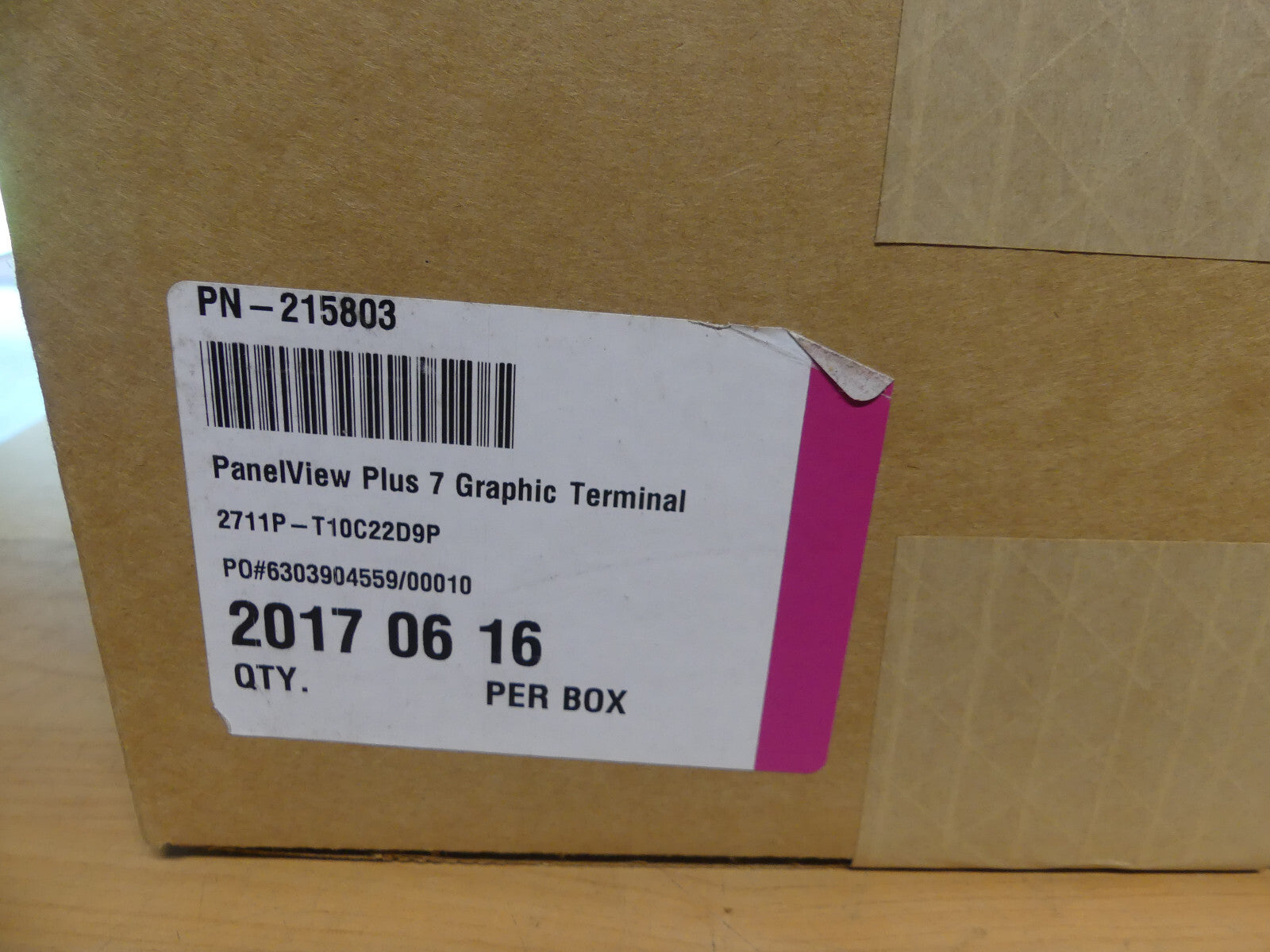 ALLEN-BRADLEY  2711P-T10C22D9P PanelView Plus 7 Color Touch 10 inch Ethernet DC