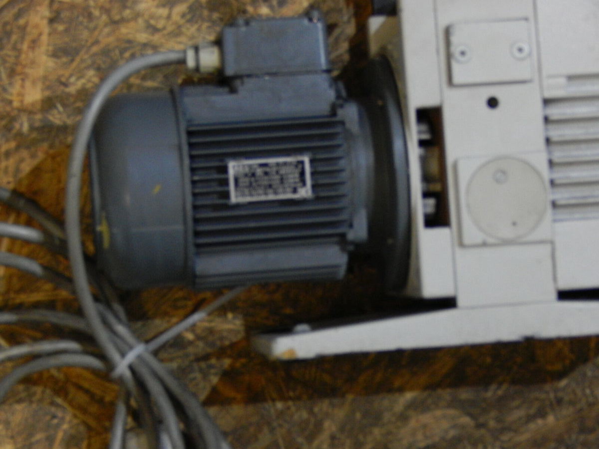 LEYBOLD TRIVAC D16B  Vakuumpumpe