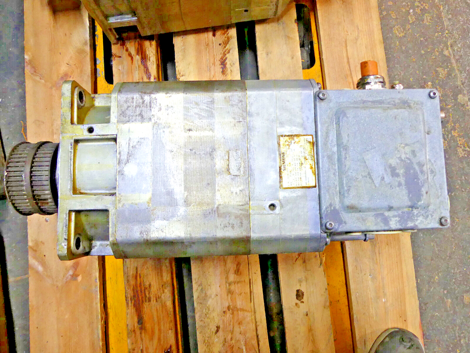 Siemens 1PH7133-2NG22-0BJ0