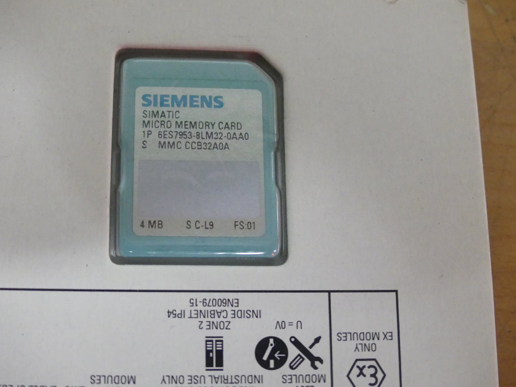 SIEMENS 6ES7953-8LM32-0AA0