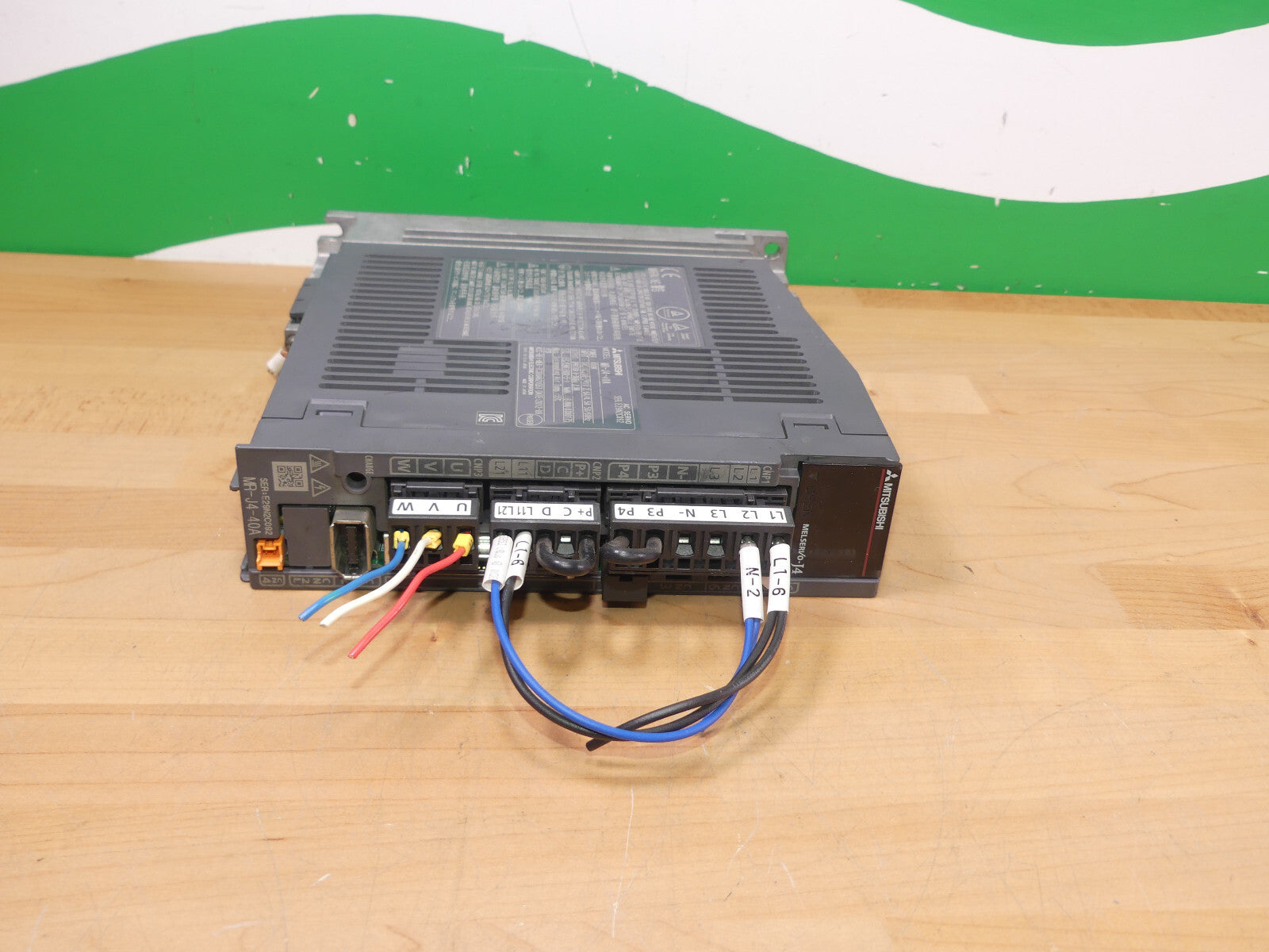 Mitsubishi MR-J4-40A MRJ440A Servo Drive