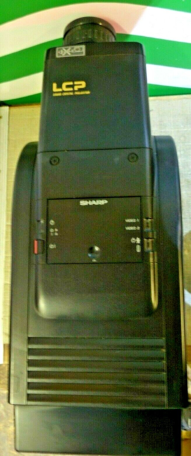 Sharp LCD Projector XV-100ZM