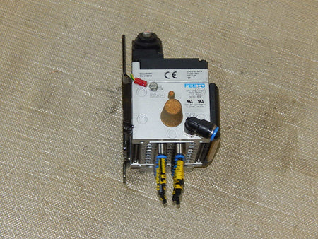  FESTO CPV-10-VI 18200 /CPV10-GE-MP-8 Ventilinsel  s.Bilder used