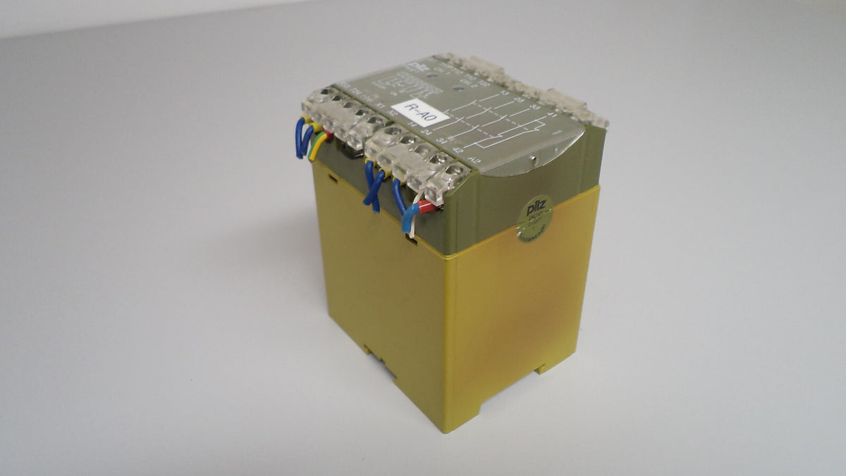 Pilz Sicherheitsschaltgerät PNOZ1 230VAC 3S1Ö  475650