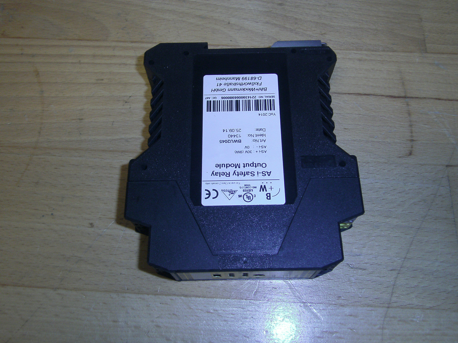 Bihl+Wiedemann AS-i Safety Relay Output Module  Typ.BWU2045