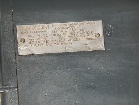 SIEMENS 3~Permanent-Magnet-Motor 1FT5102-0AC01-0-Z Used