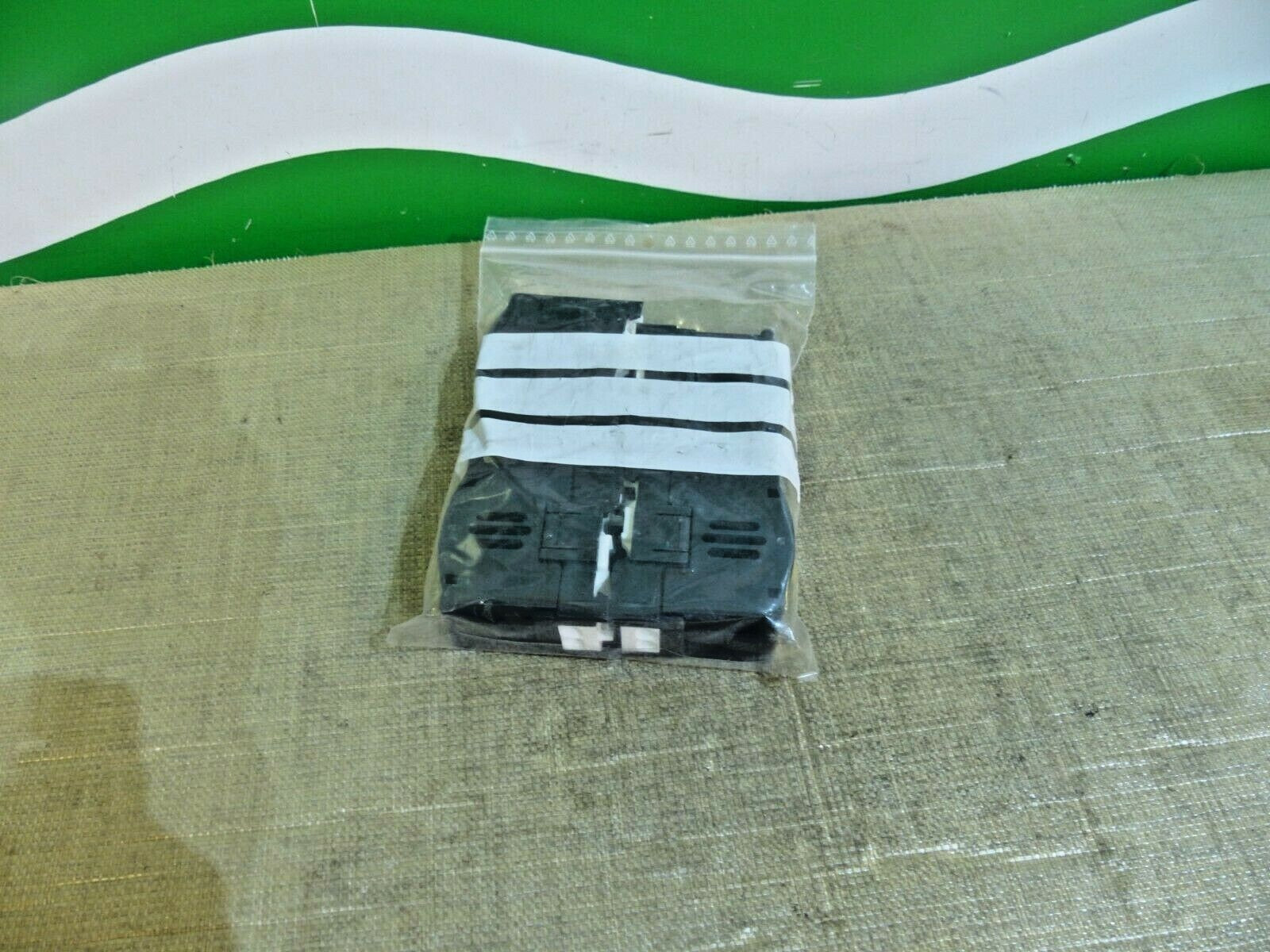 4x Buss JTN60030