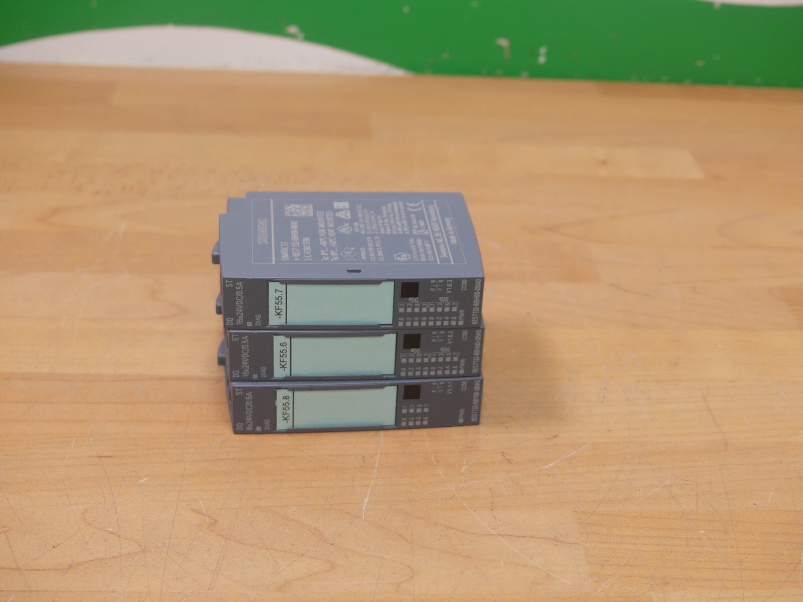 Siemens 3x 6ES7 132-6bf00-0ba0  6ES7132-6bf00-0ba0