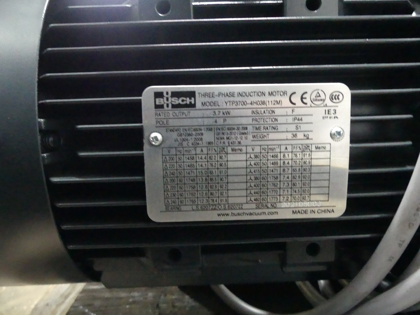 BUSCH VACUUM PUMP ZEBRA  RH 0090 B