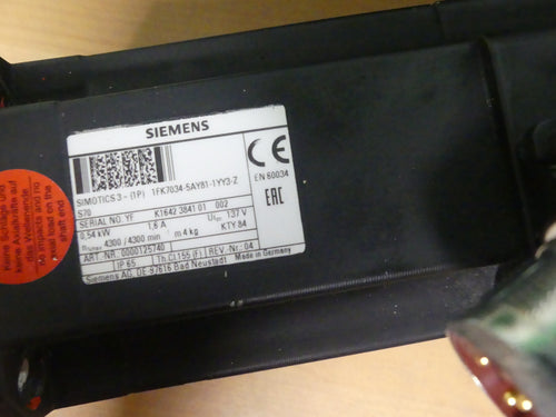 1FK7034-5AY81-1YY3-Z   SIEMENS SIMOTICS ANSCHLUSS LEICHT BESCHÄDIGT SIEHE BILDER