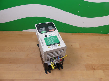 Nidec Unidrive M200-012 00017 A  M200-01200017A
