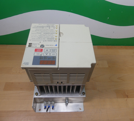 YASKAWA CIMR-V7CC43P0