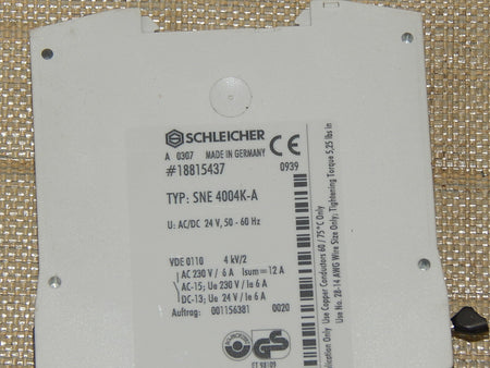  SCHLEICHER SNE 4004K-A  Sicherheitsrelais used