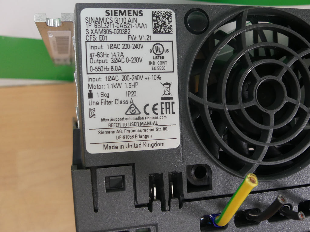 Siemens SINAMICS G110 6SL3211-0AB21-1AA1   Frequenzumrichter 1,1 kW 230V