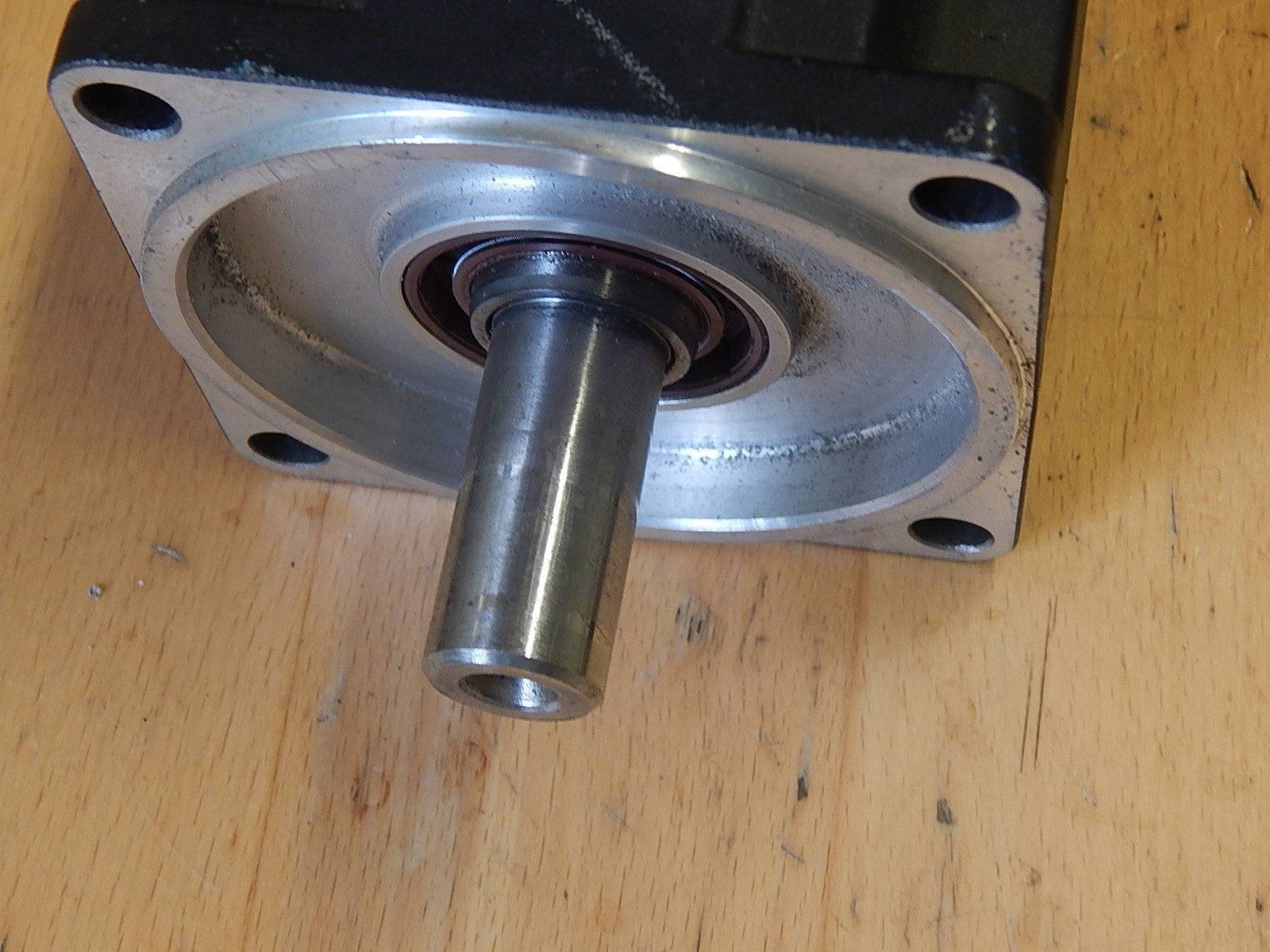 Bosch Rexroth 3-PM.Motor  MS2N05-B0BTN-CMDG0-NNANN-NN Used