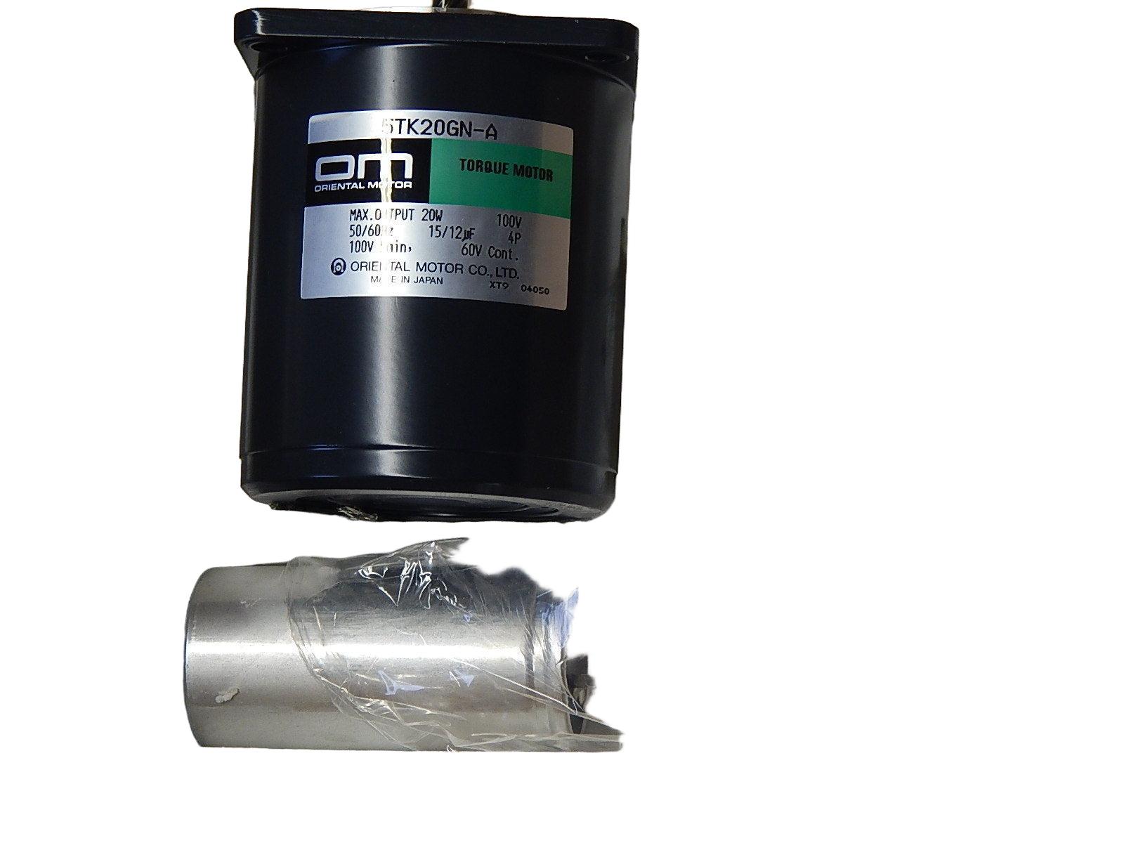 Servomotor Oriental Motor 4TK20GN-A max.20W 100V 50/60Hz 15/12uF 4P100V 5min neu