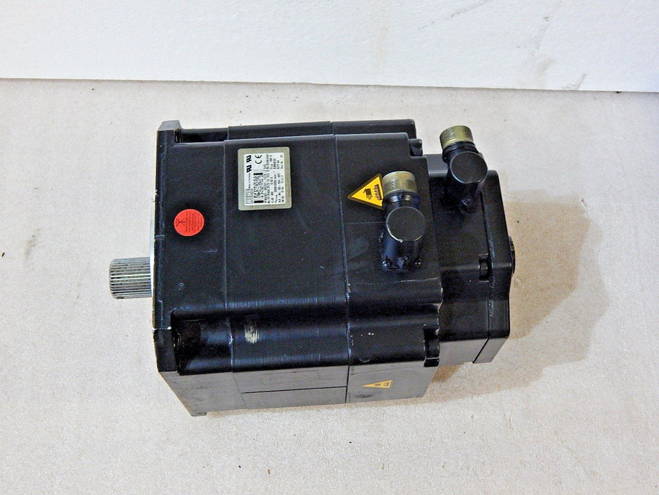 KUKA SERVOMOTOR 1FK6101-8AZ91-1ZZ9-Z S43 4.4KW  Used