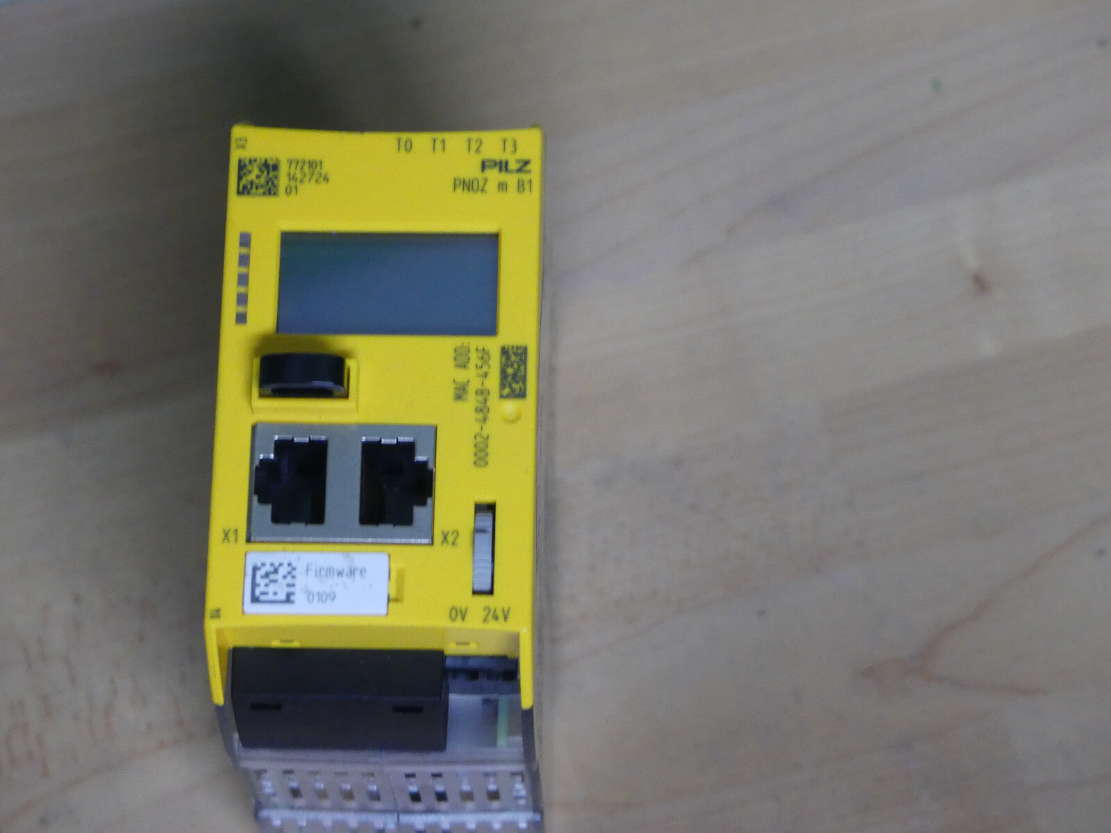 Pilz Sicherheitsrelais PNOZ m B1    /  772101   s.Bilder