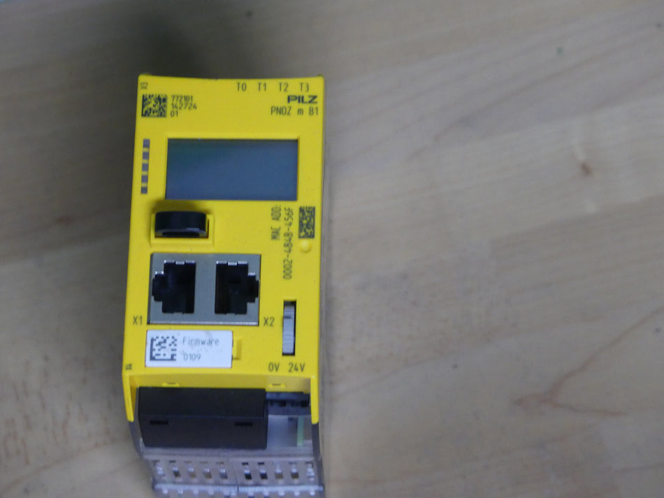 Pilz Sicherheitsrelais PNOZ m B1    /  772101   s.Bilder