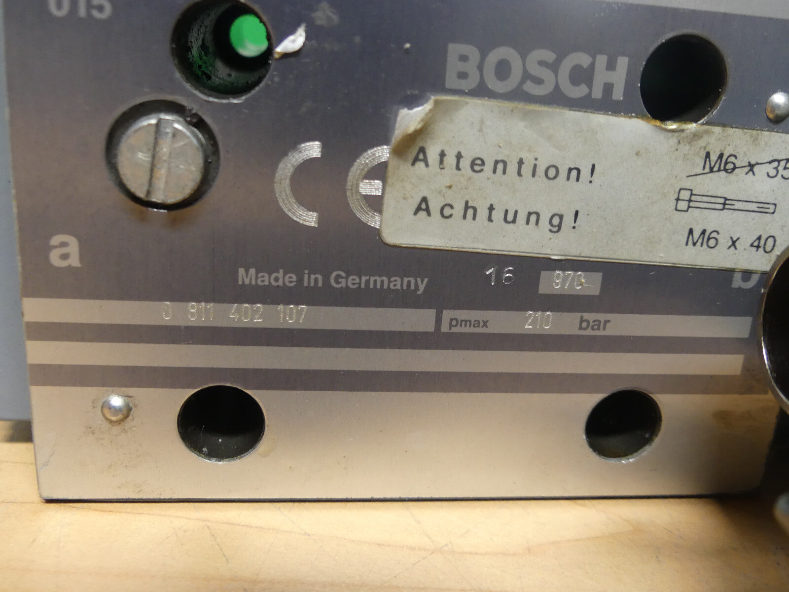 Patronenventil Bosch 0811 402 107 / 210 bar