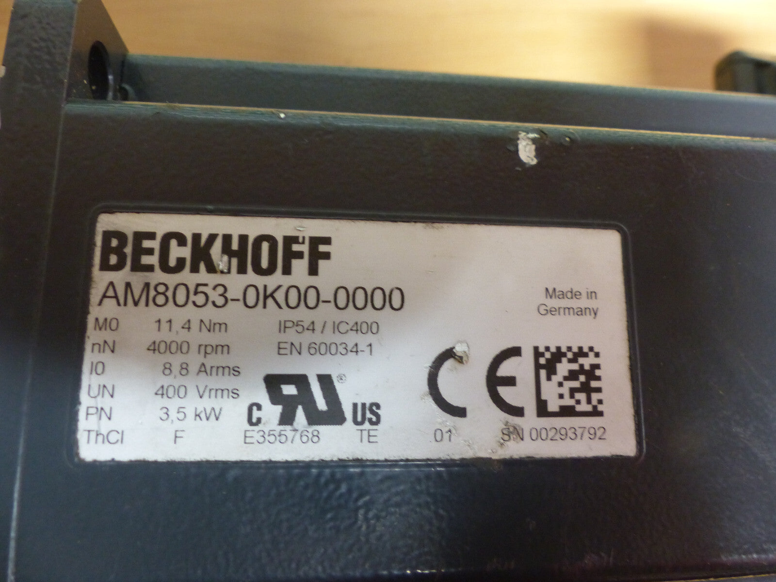 Beckhoff  Servomotor AM8053-0K00-0000 anschluss beschädigt s.Bilder