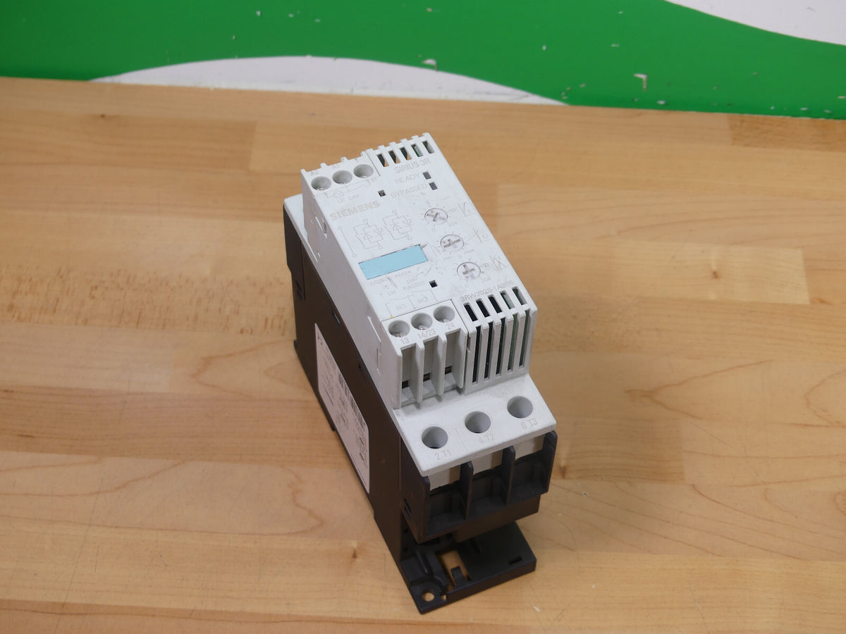 Siemens Sirius 3RW3 Sanftstarter 3RW3026-1AB05 unbenutzter