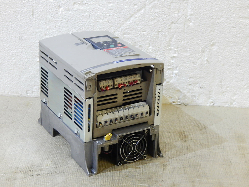  Telemecanique Frequenzumrichter Altivar 58   ATV58HU29N4  1,5kW 2HP used
