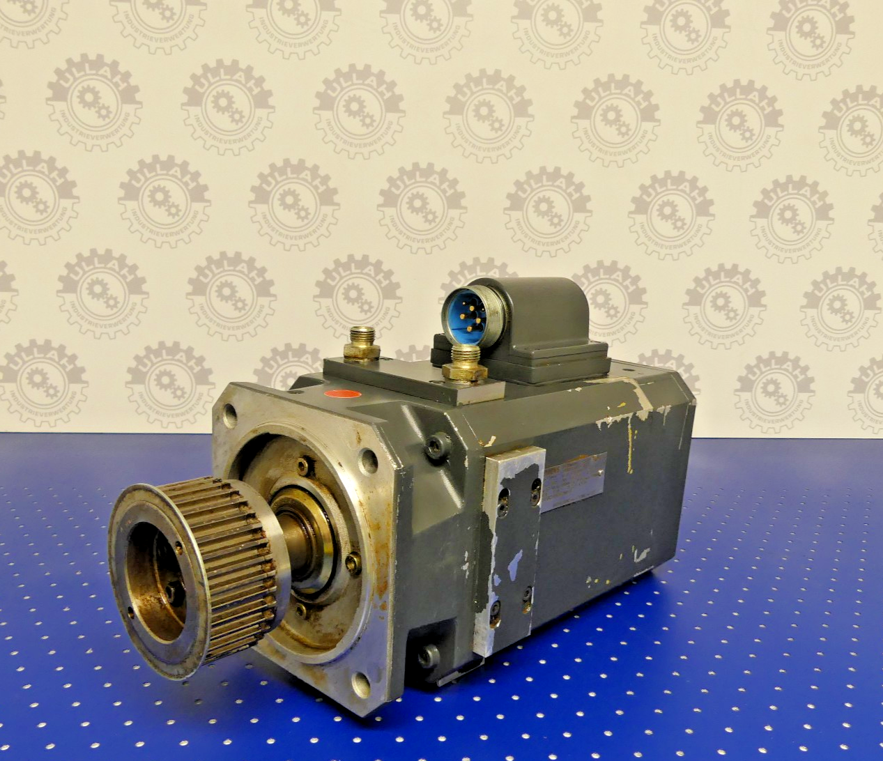 SIEMENS 1FT6084-8WH71-4EG1