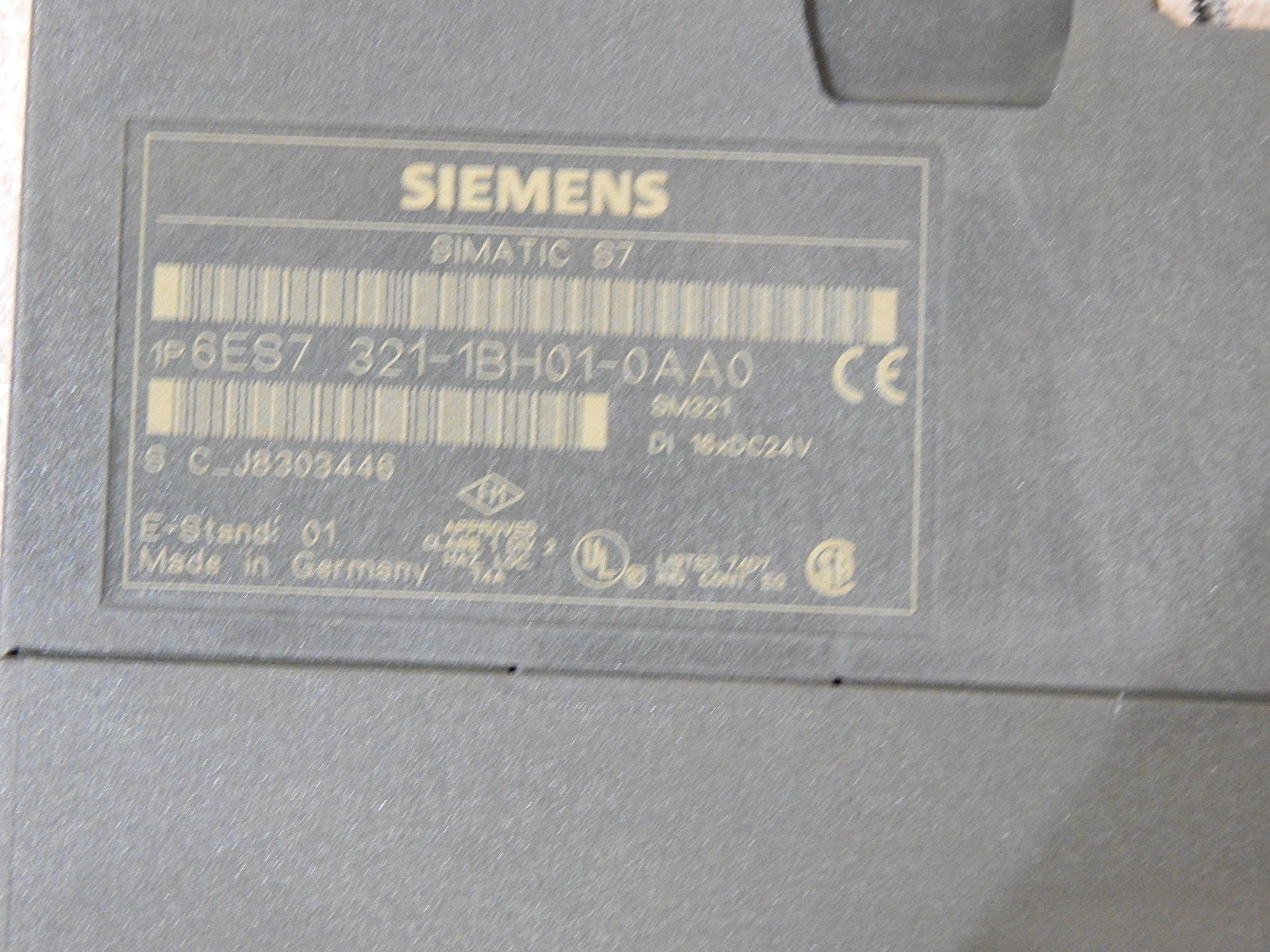 Siemens Simatic S7-300 SM321 // 6ES7321-1BH01-0AA0  E-Stand:01 Used