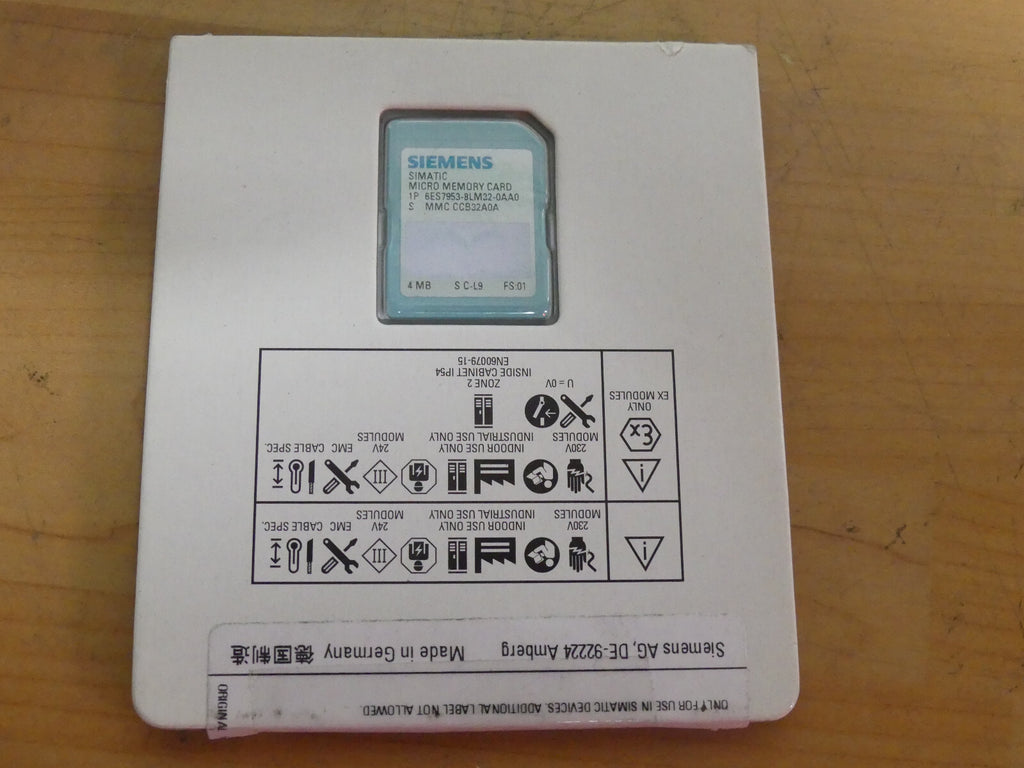 SIEMENS 6ES7953-8LM32-0AA0