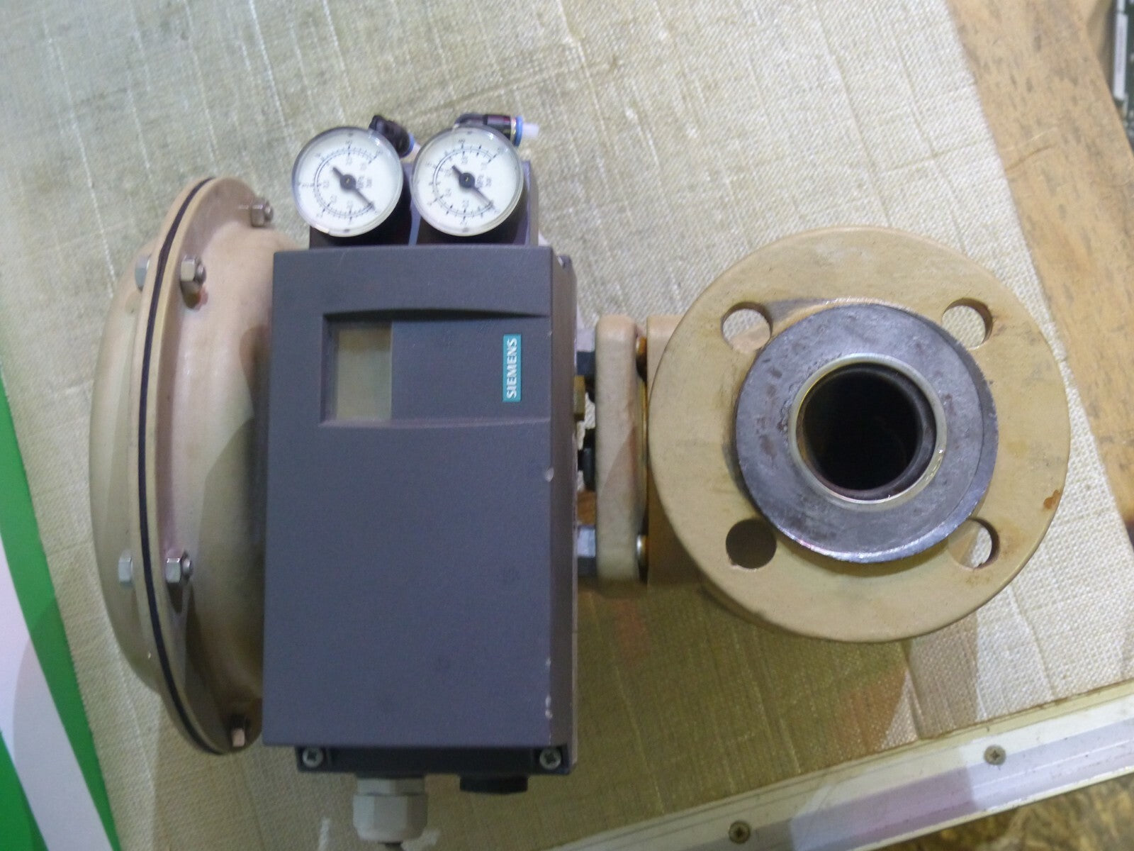 Samson 3277 Pneumatischer  3241 02 GG-25  siemens Steuerung  6DR5310-0NG00-0AA0