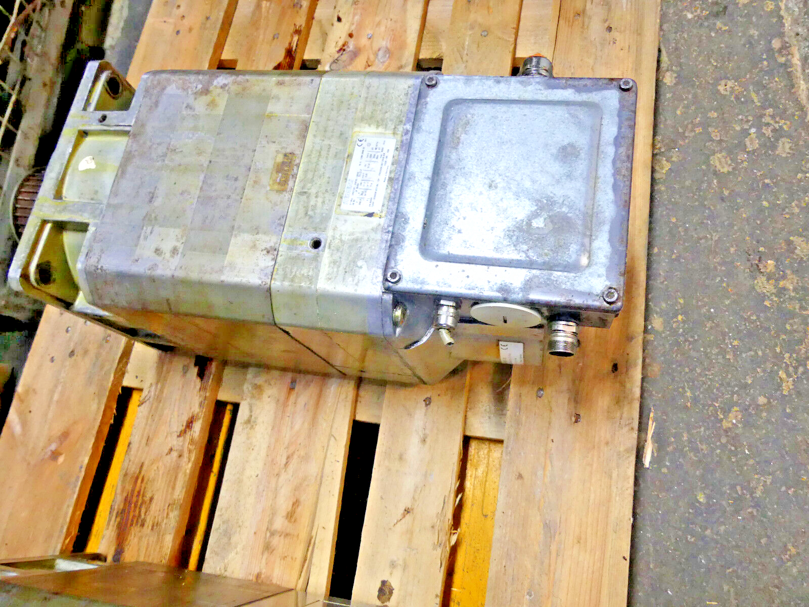 Siemens 1PH7131-2NF02-0BA0