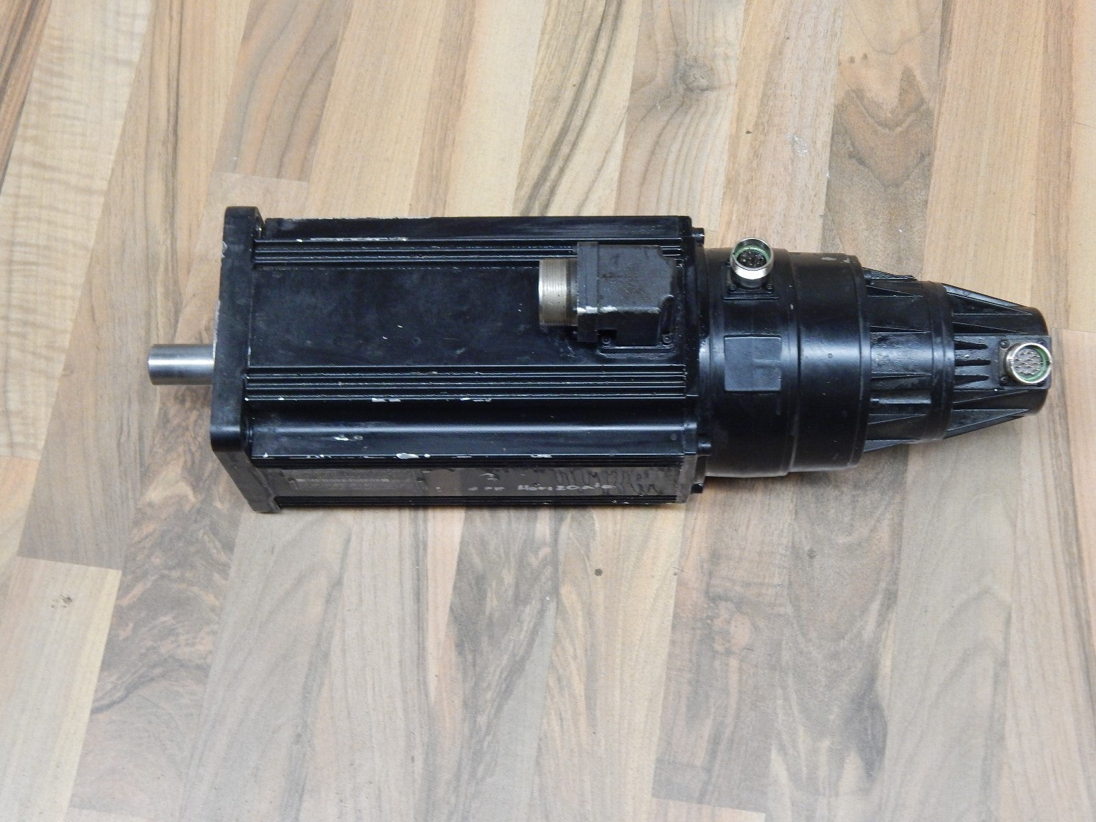 INDRAMAT MAC090B-0-ND-4-C/110-A-0/WI516LV  Perm.-Magnet-Motor  Used