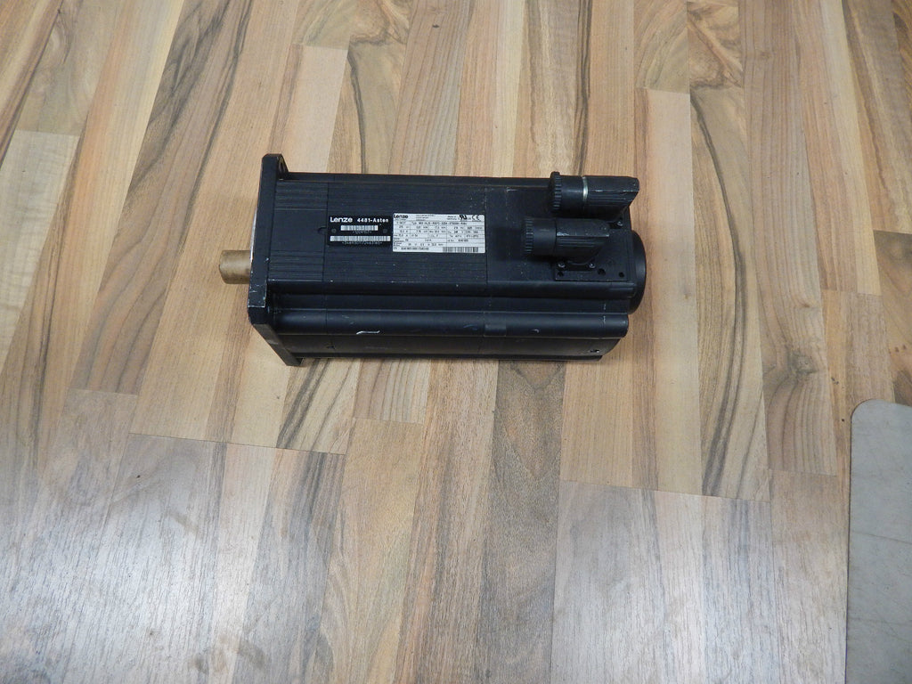 Lenze MCS14L32-RS0P2-E25N-ST5S00N-R0SU // Servomotor