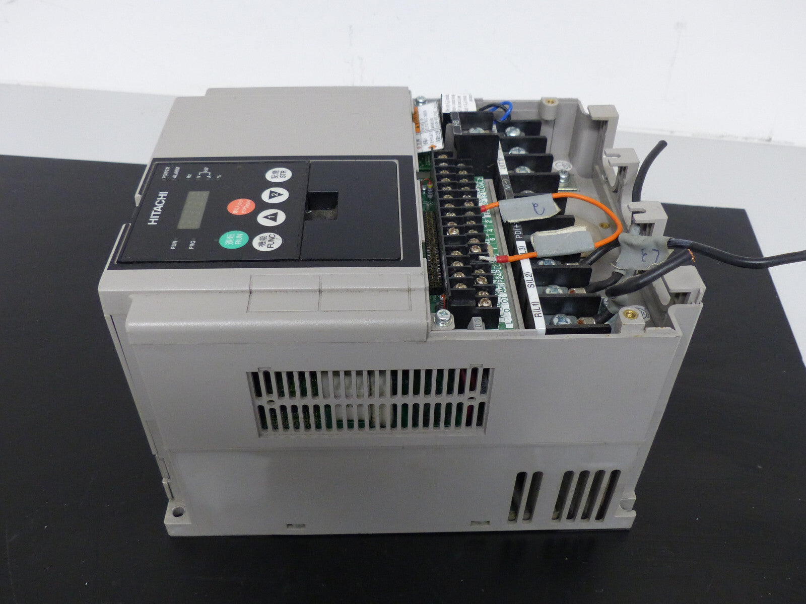 Hitachi SJ700D-110HFEF3 used ohne deckel s.Bilder