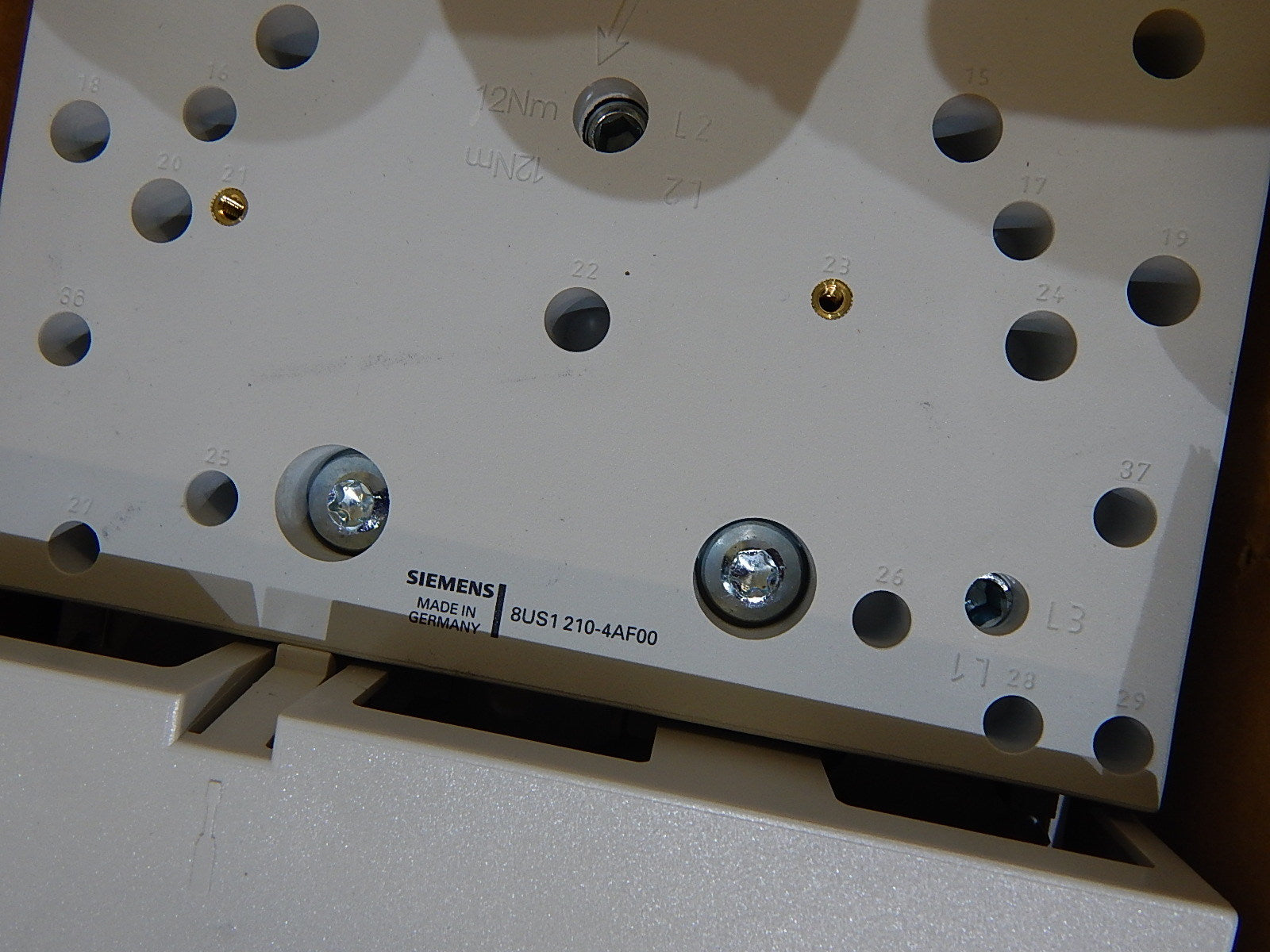 SIEMENS 8US1210-4AF00 184mm Sammelschienenadapter Unbenutzt