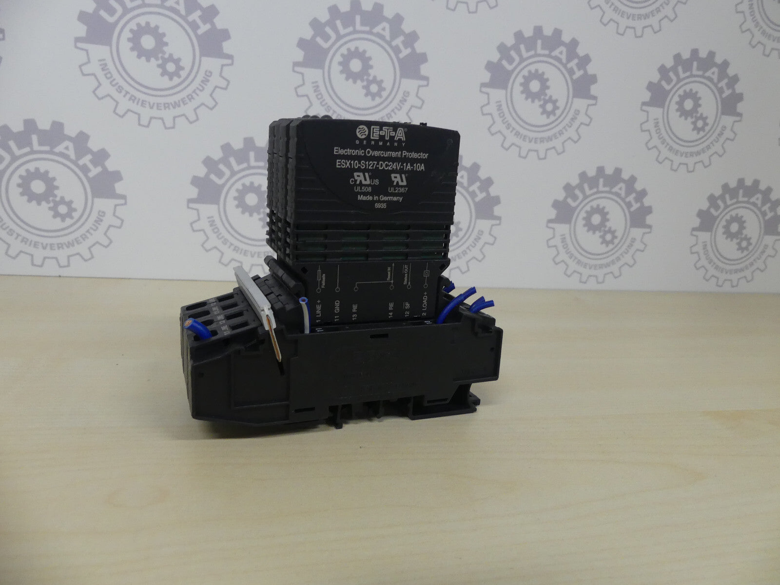 4 x E-T-A ESX10-S127-DC24V-1A-10A