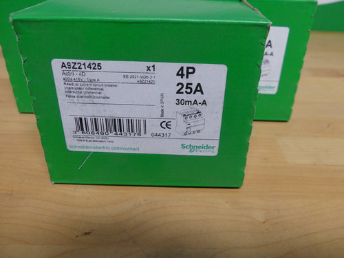 5 x Schneider Electric A9Z21425