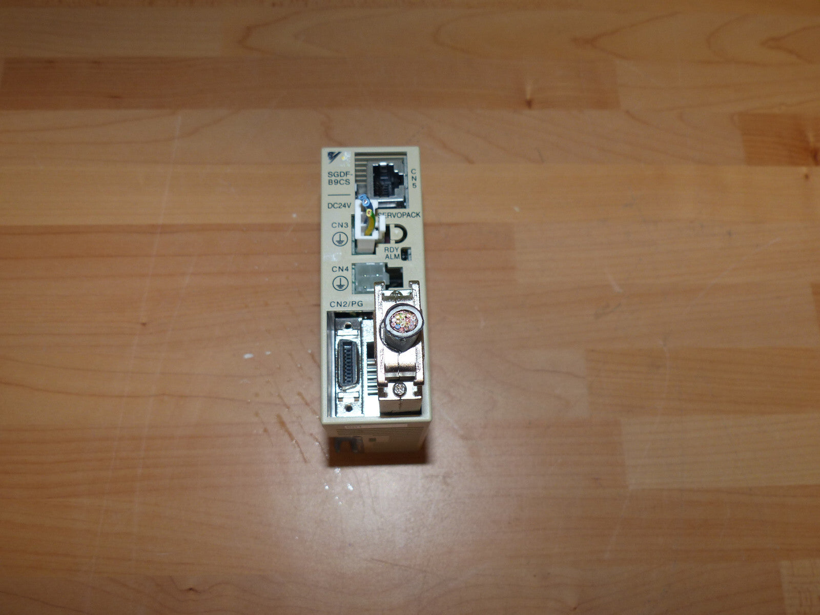 YASKAWA SGDF-B9CS used