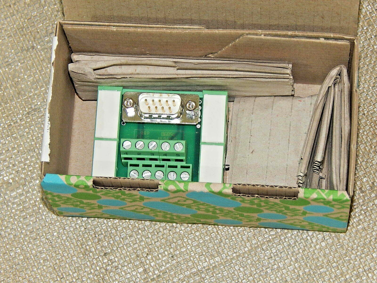 Phoenix Contact um 45-D 9SUB/S Buchse  Schnittstelle Module P/n: 2962777 New