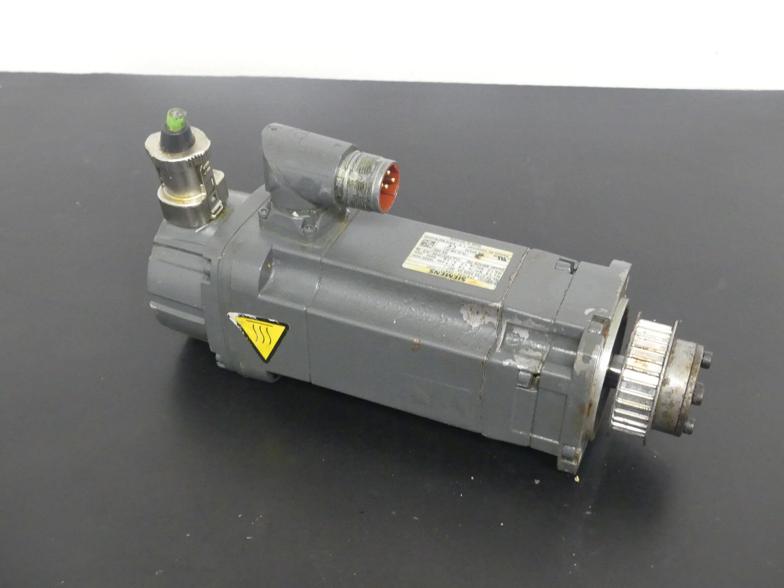 Siemens SIMOTICS S Synchronmotor 1FK7034-2AK71-1CG1    1FK70342AK711CG1
