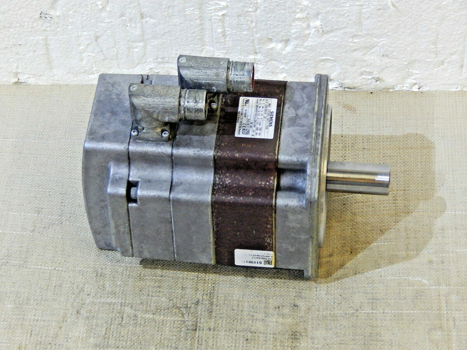  Siemens 3~Servomotor  1FK7060-5AF71-1EG0 // 1FK70605AF711EG0 used