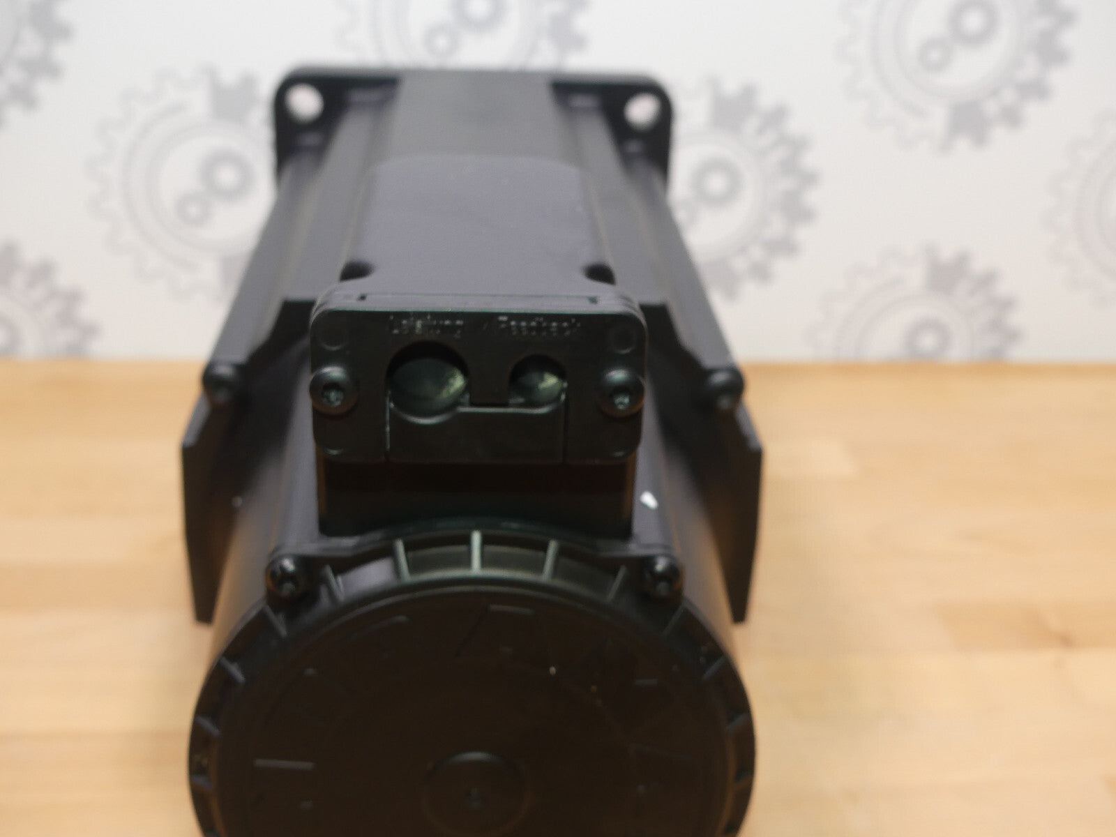 Rexroth Indramat Permanent Magnet Motor MKD090B-058-KG1-KN