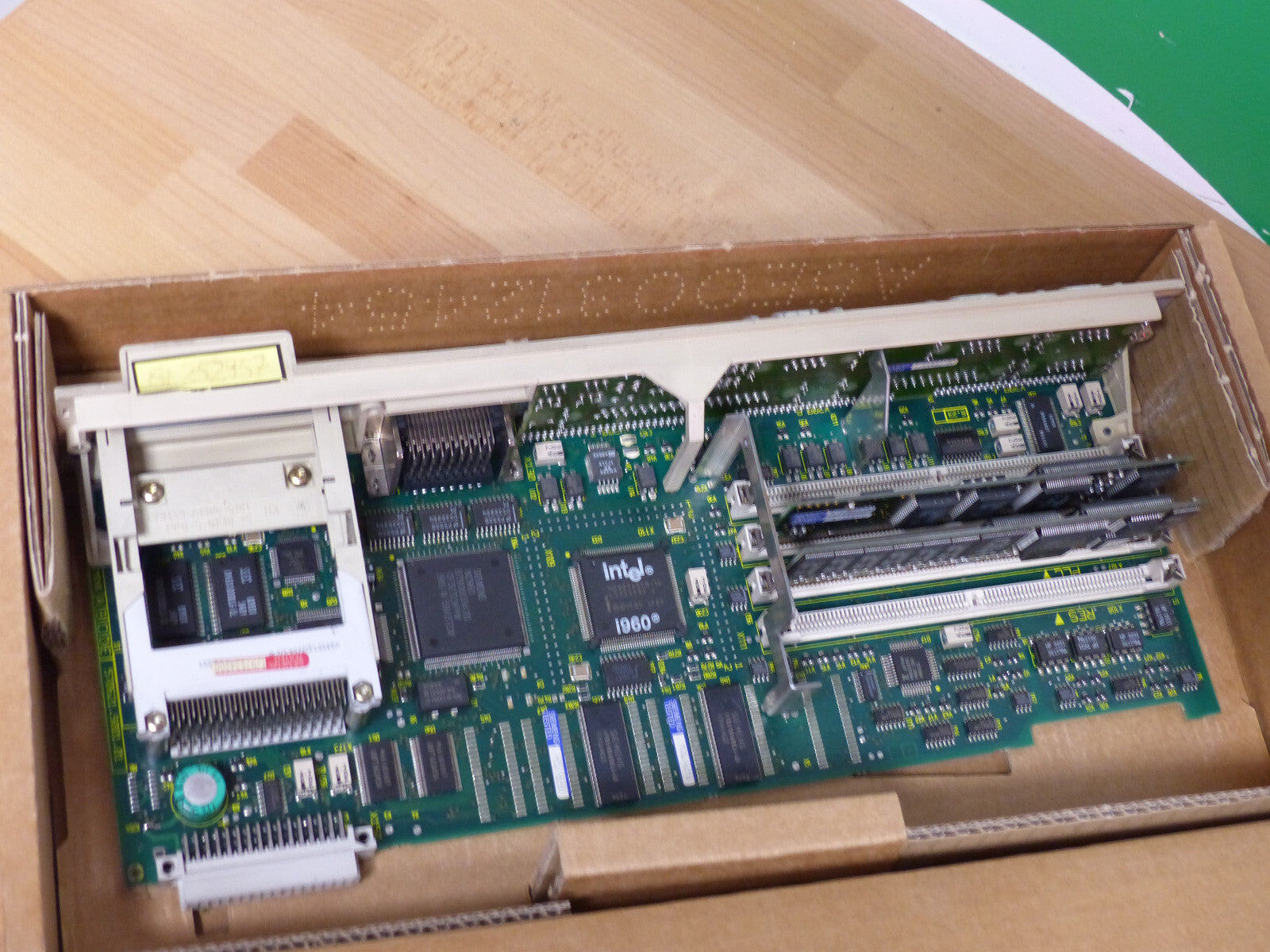 SIEMENS NCU 571  6FC5357-0BA11-0AE0